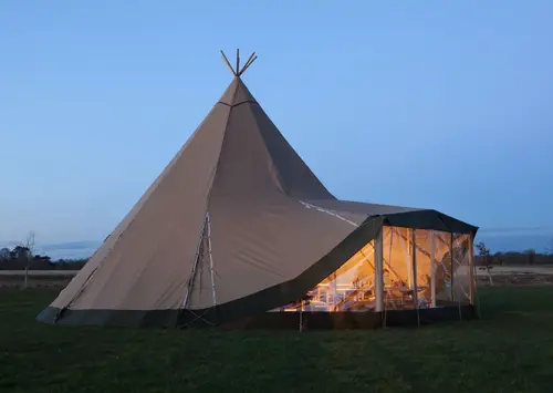 /advertising/DAYDREAMERS event tents