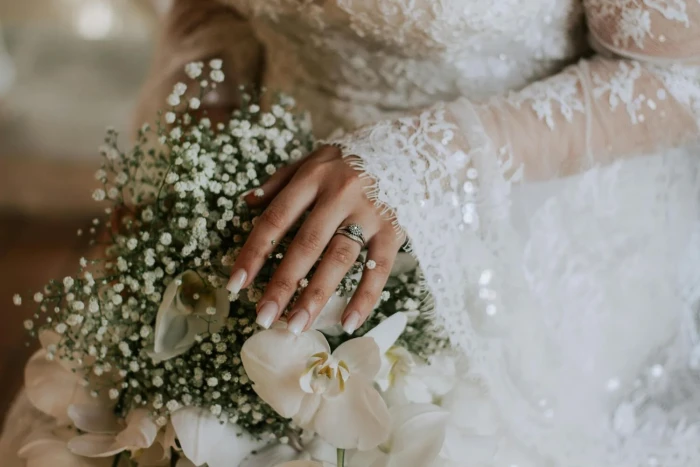 Elegantas kāzu manikīra idejas