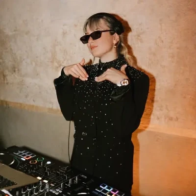 Dj ANNIKKA