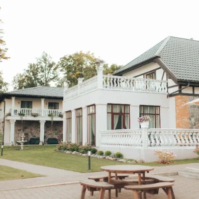 Usmas muiža