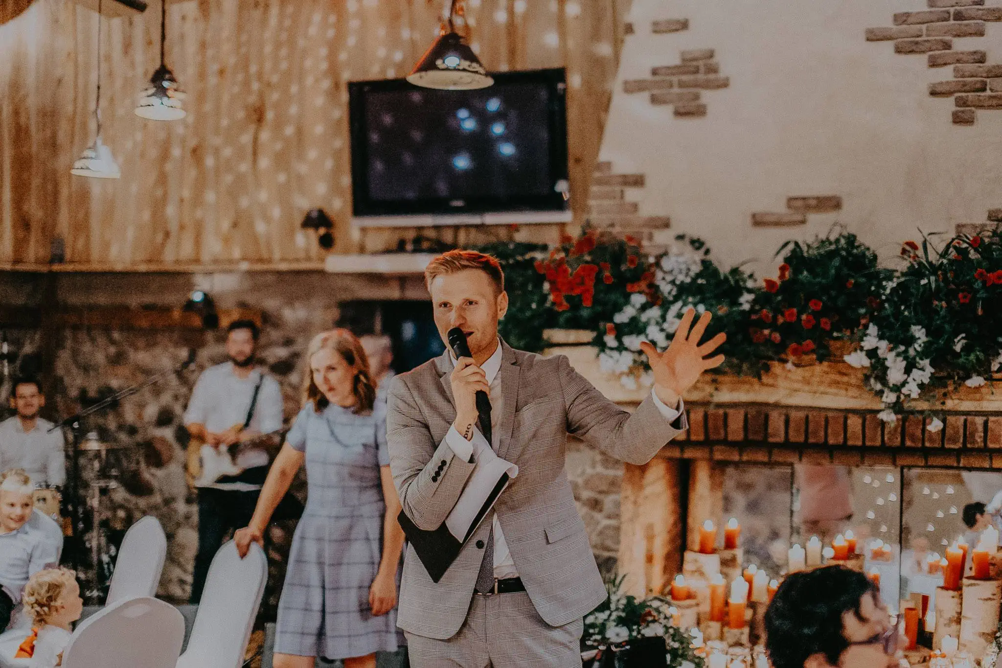 RENĀRS ZELTIŅ&scaron; kāzu vadītājs kāzas