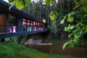 Tilta māja